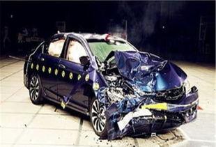 国产汽车侧撞事故视频,安全驾驶不容忽视  第3张